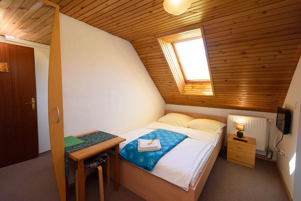 Penzion Vila Bistrica Bohinjska Bistrica Exteriör bild